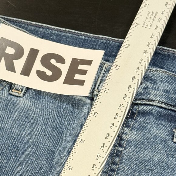 NWT GAP Kick Fit High Rise Medium Wash Denim Jeans Womens Size 31 /12T - Picture 11 of 13